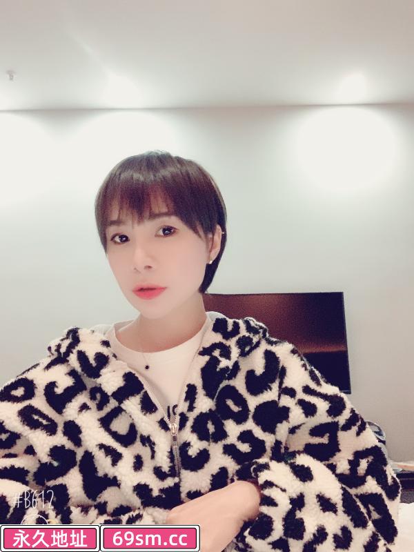 杭州拱墅区短发小姐姐