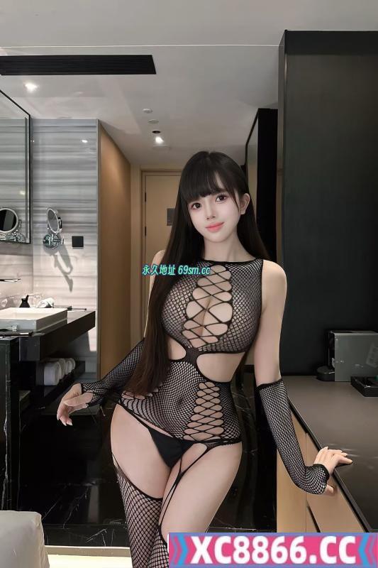 瑜伽老师一字马进入