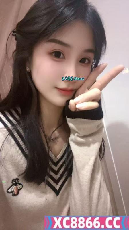 可爱甜妹