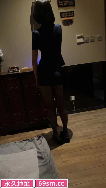七宝抓龙筋大长腿美女