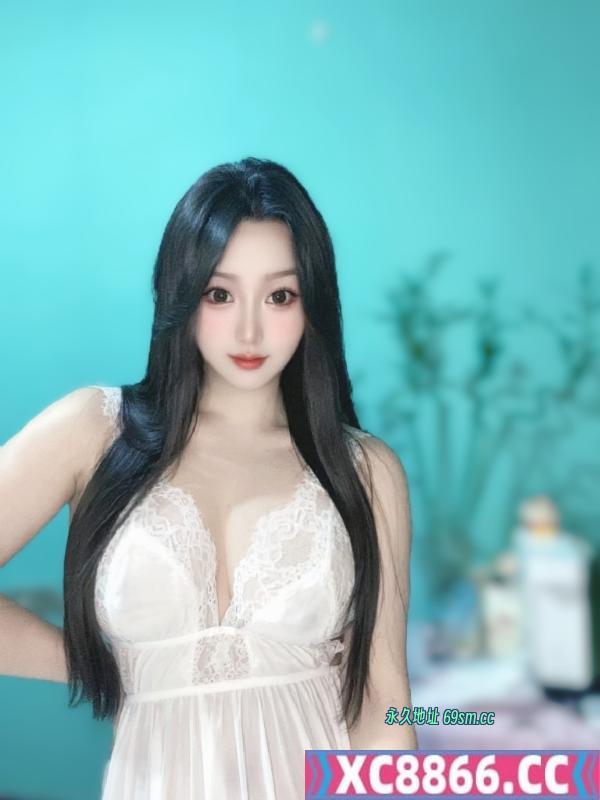 西湖美乳月月