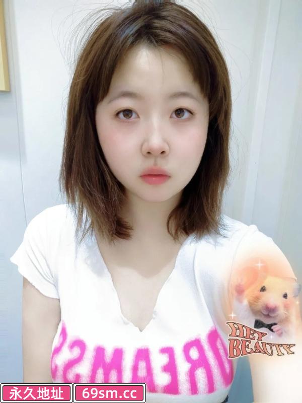 塘沽童颜巨乳小蜜