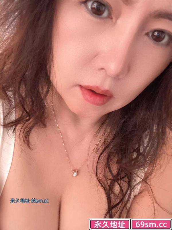 东北雪儿大胸美妇