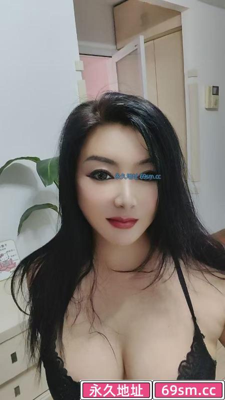 身材丰满骚熟女