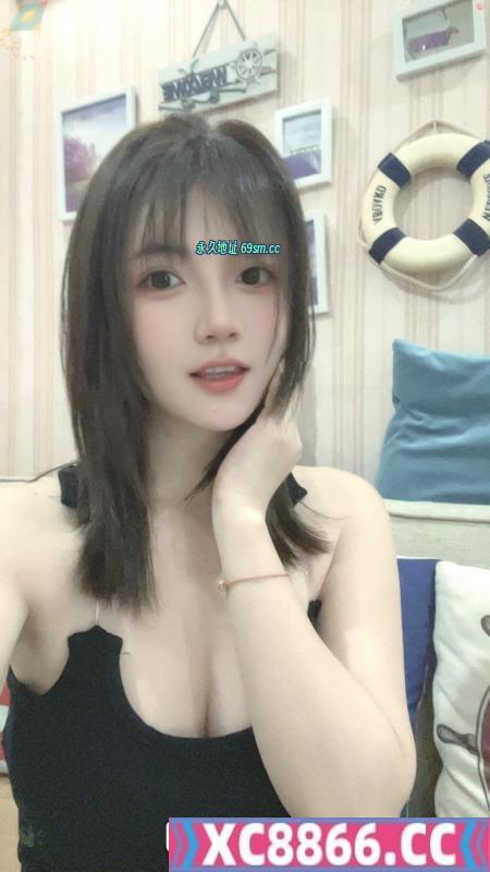 甜美系嫩妹
