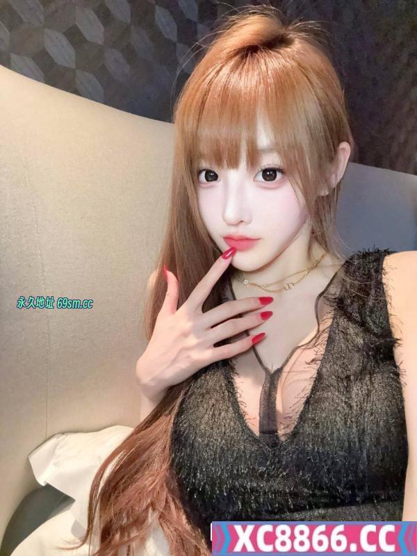 白嫩嫩刚下海小尤物
