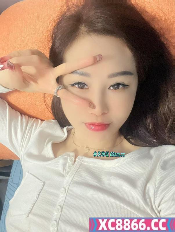 海珠大胸小辣椒