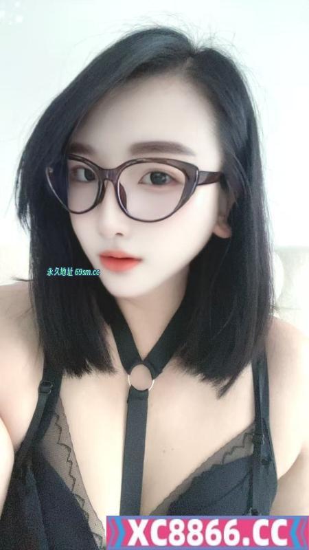 眼镜老师是骚货