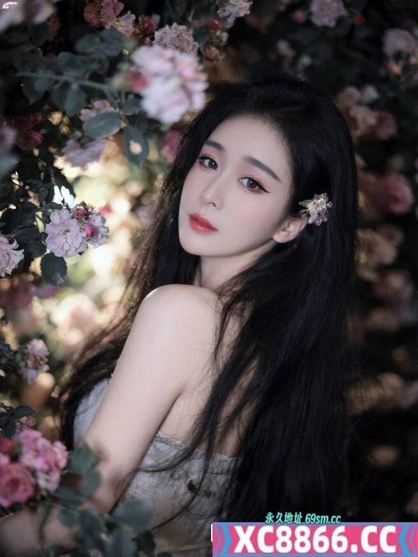 气质迷人小妖精萱萱