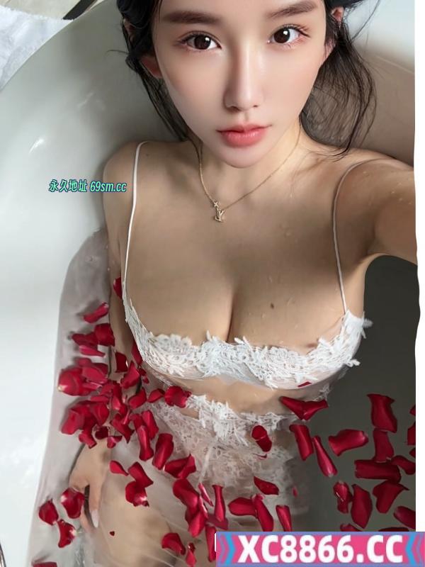 朝阳爆乳小妖精
