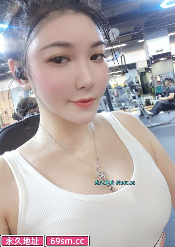 会喷水的蜜桃臀