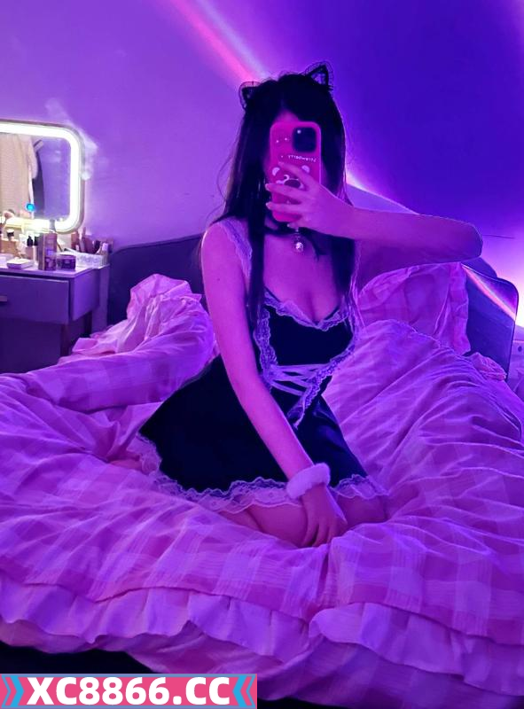 制服诱惑嫩妹