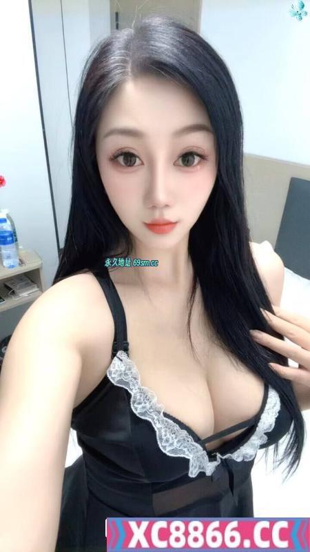 服务型大胸美少妇