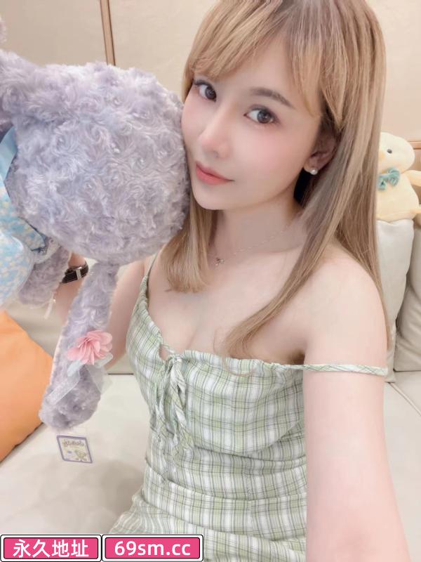 罗湖诗诗