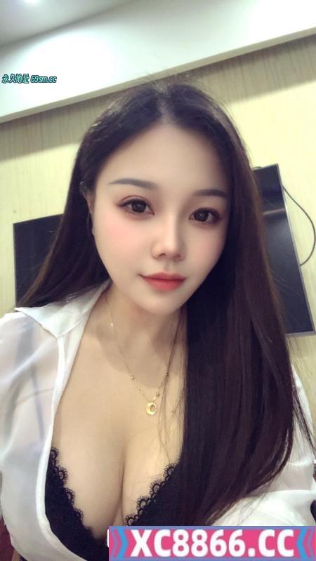 湖塘纯欲小姐姐