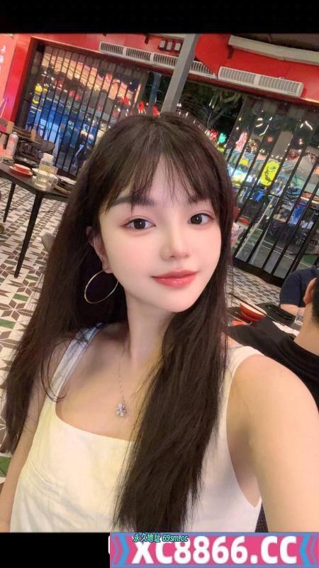 清纯颜值身材好老师