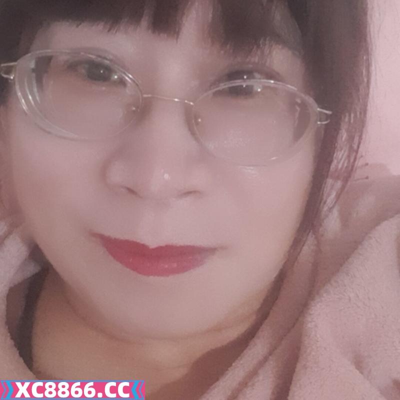 丰满大胸熟女
