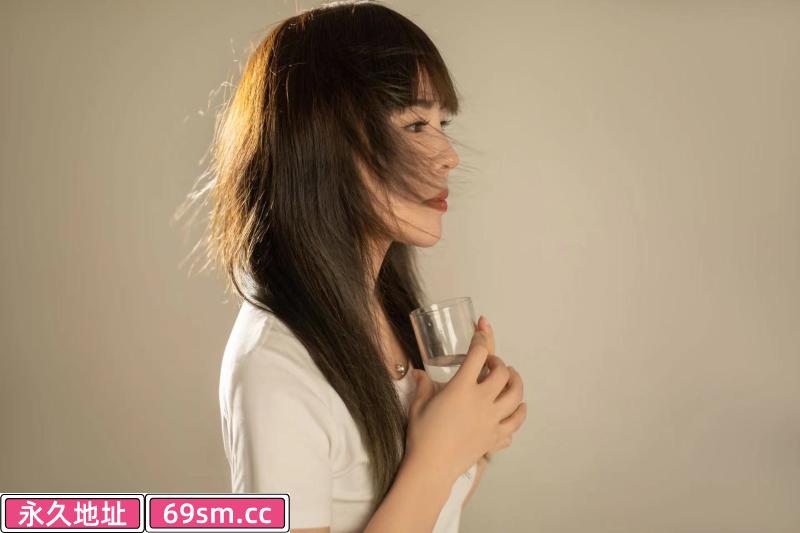 秦淮黑丝小少妇