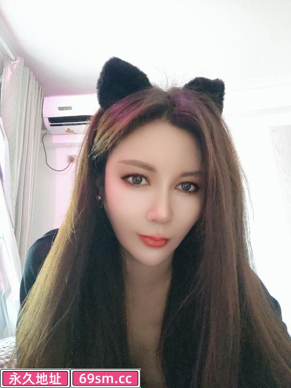 栖霞大胸骚少妇