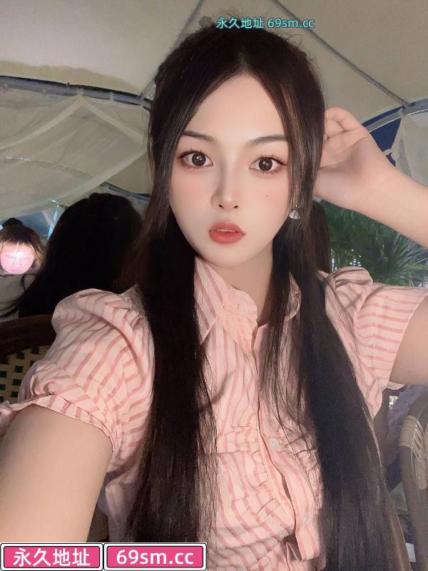 雨花小曼妮妹子