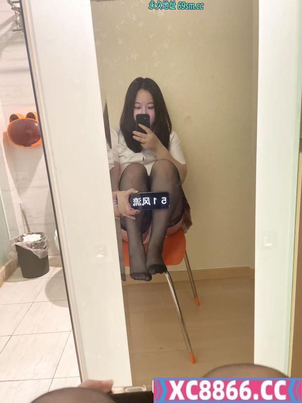 兼职嫩妹
