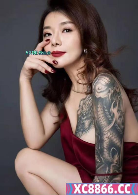 成都颜值纹身少妇