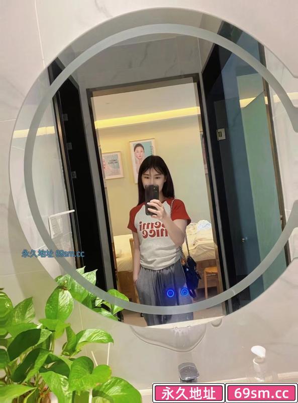 美术老师璐璐