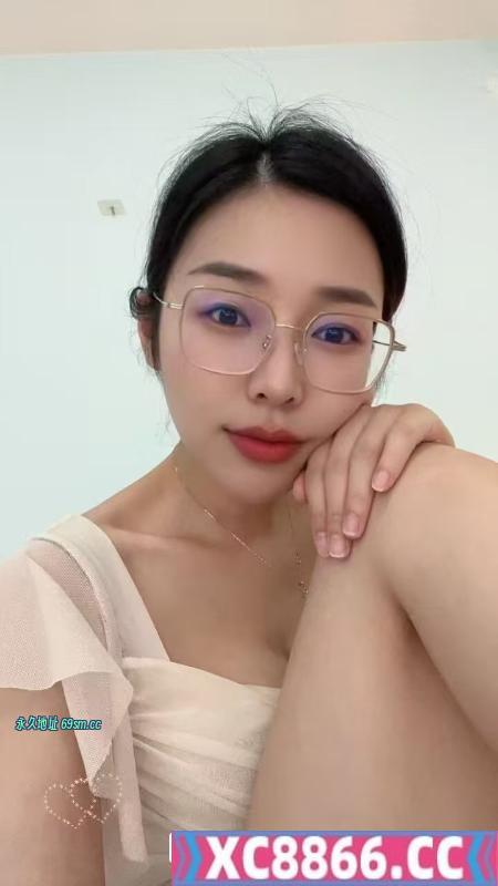 极品多汁美乳可欣