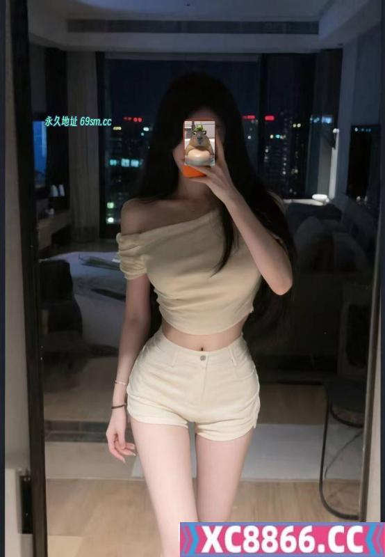 南山性感甜妹