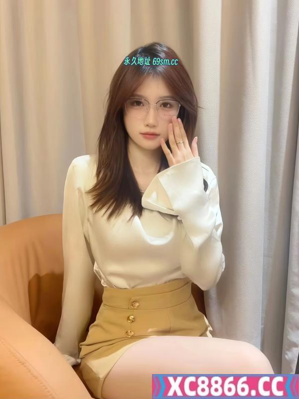 高颜值纯欲风妹子