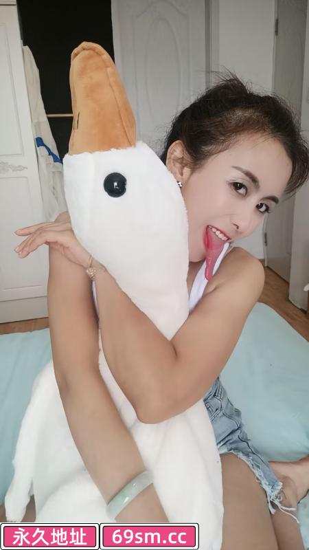 服务系长舌妹妹