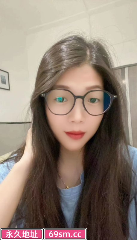 白淨波靚蘭子