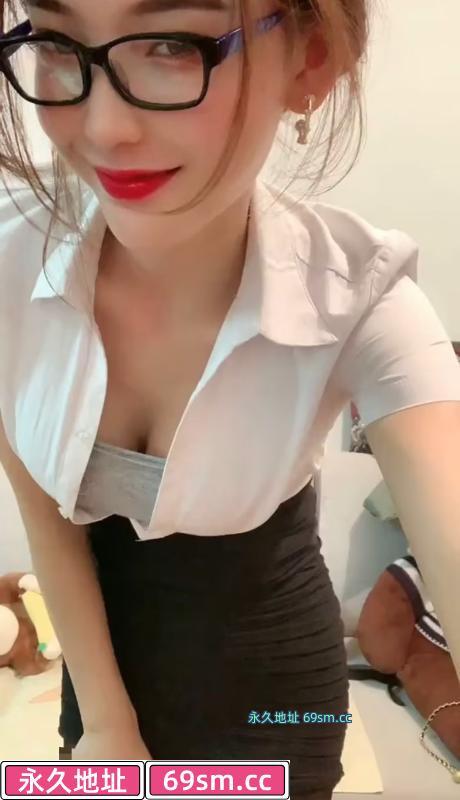 万达大奶妹