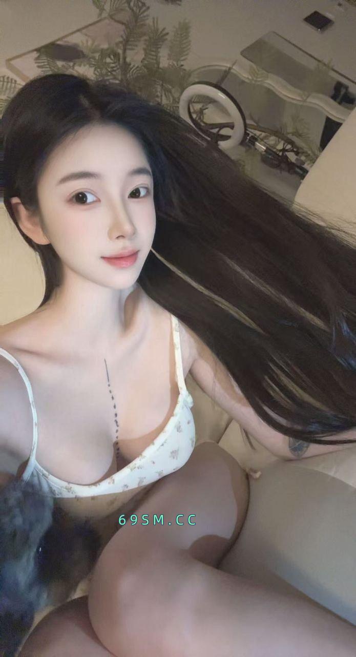 波圆臀翘颜值老师