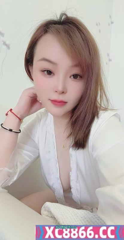欢乐谷大胸姐姐