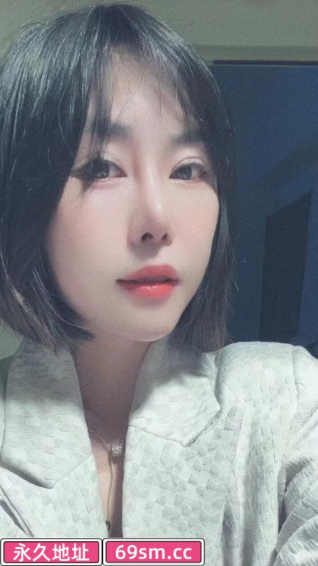 颜值嫩妹琪琪