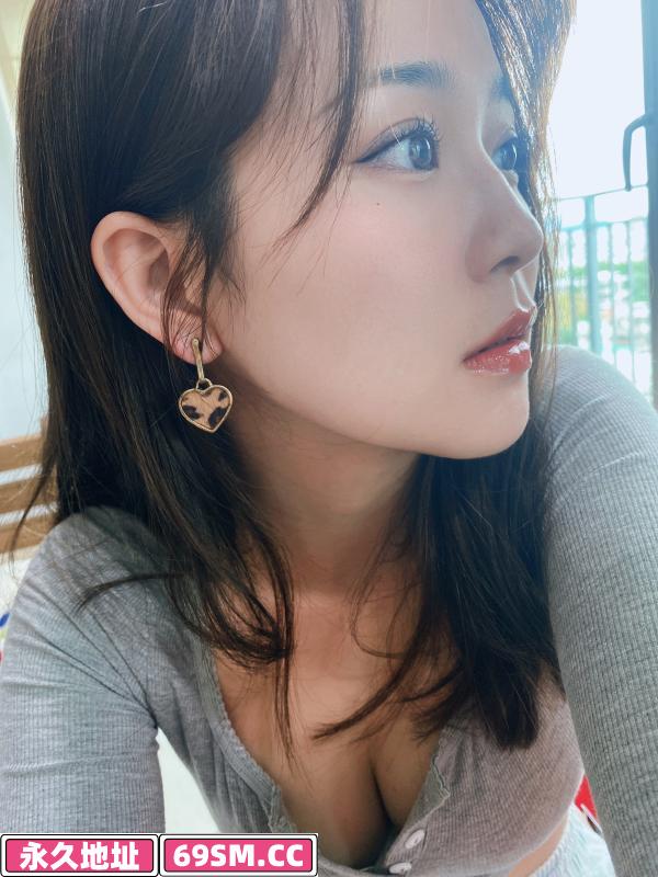 很骚的服务型少妇
