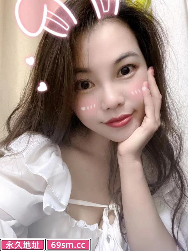 居家美腿小姐姐