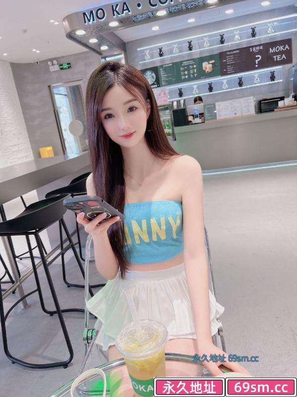 大胸细腿气质御姐