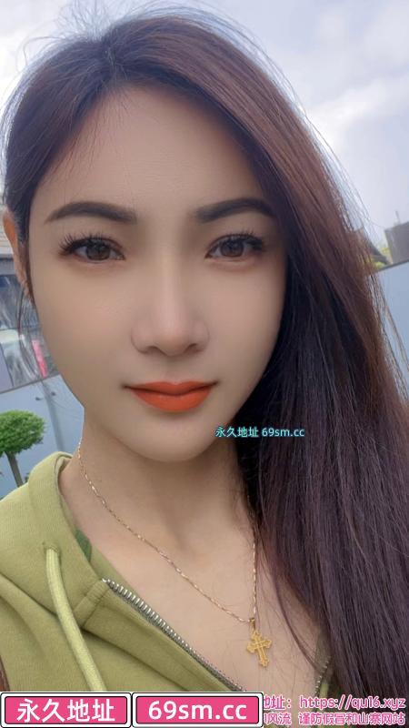 锦江混血妹子