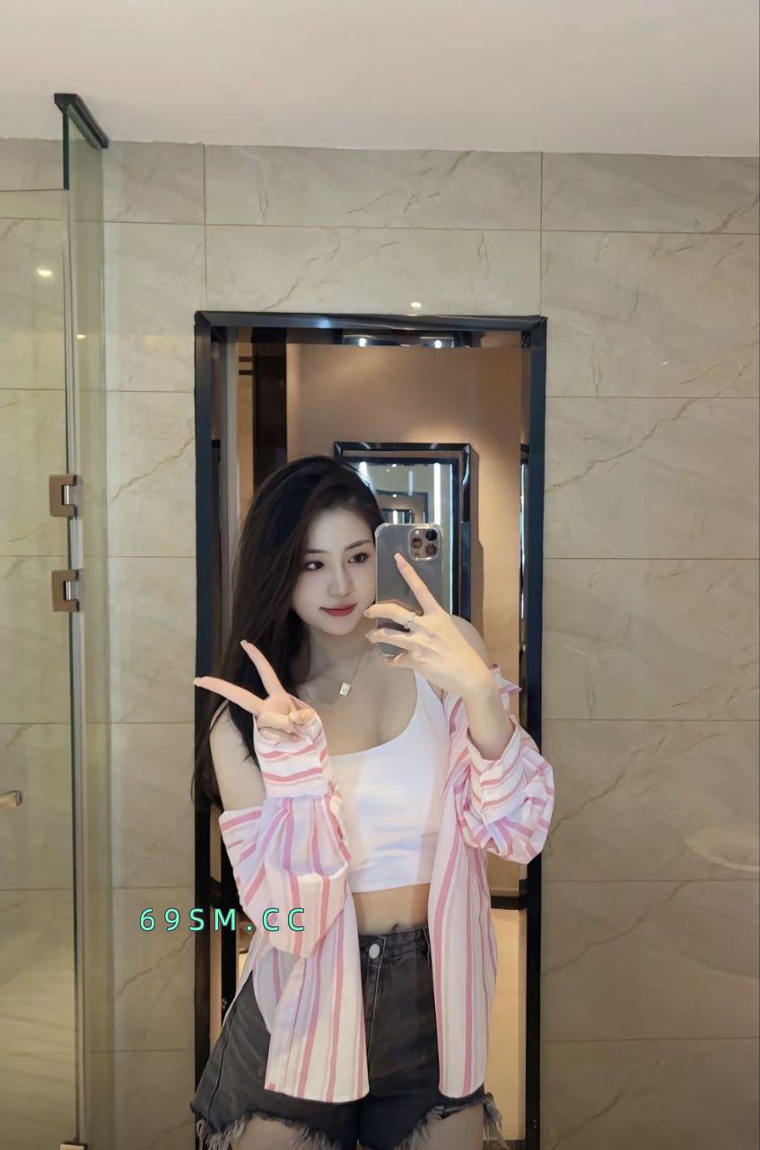 甜甜美术生