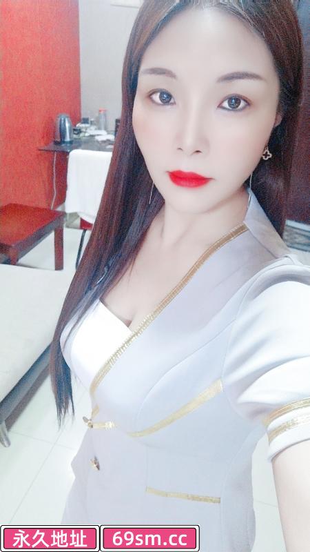 三峡广场娜娜