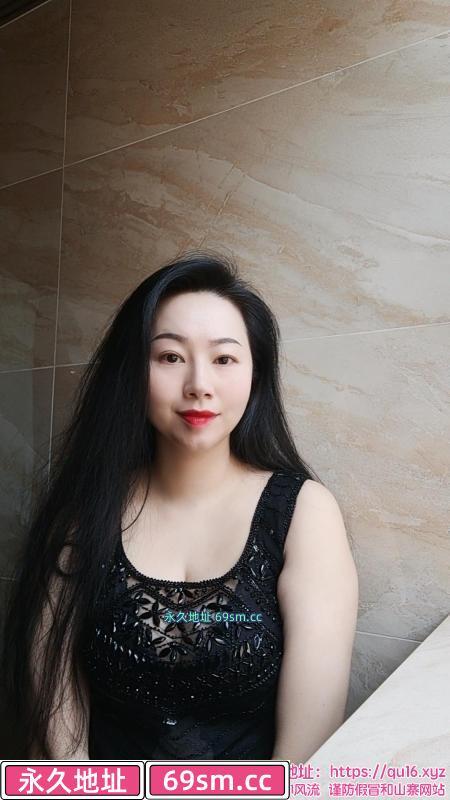 白云性感丝袜少妇