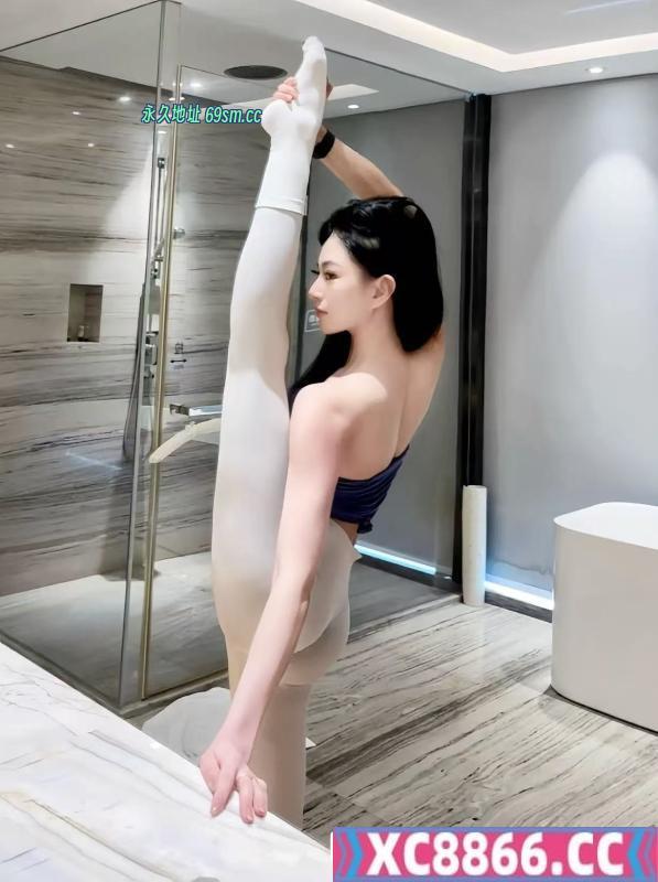麦地一字马骚女