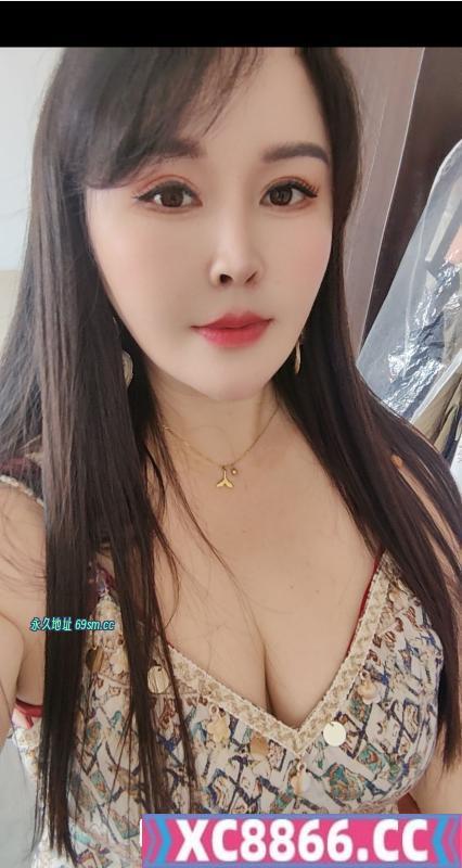 肤白肥臀骚妇
