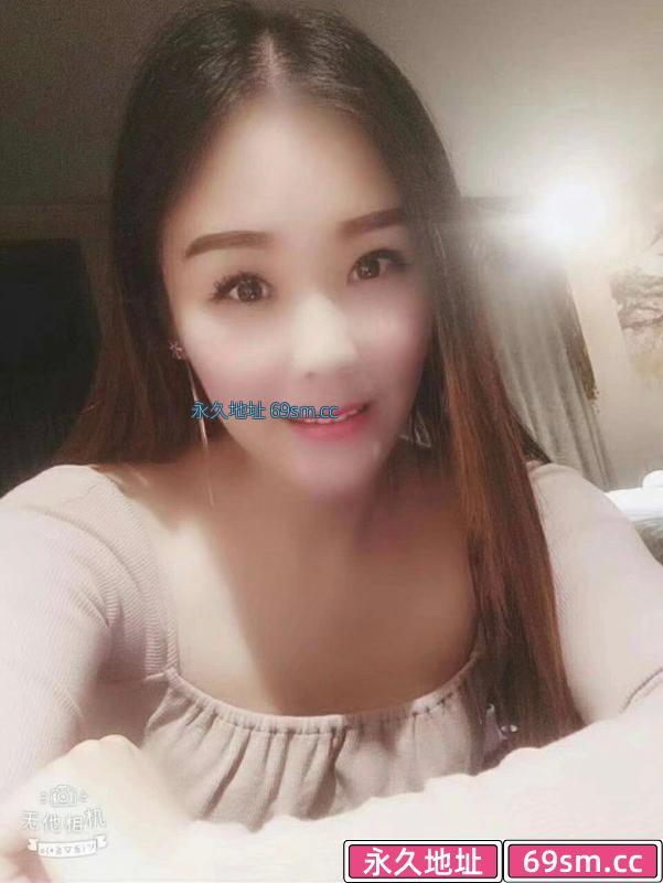腿模依依