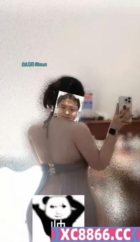 爱穿情趣小少妇