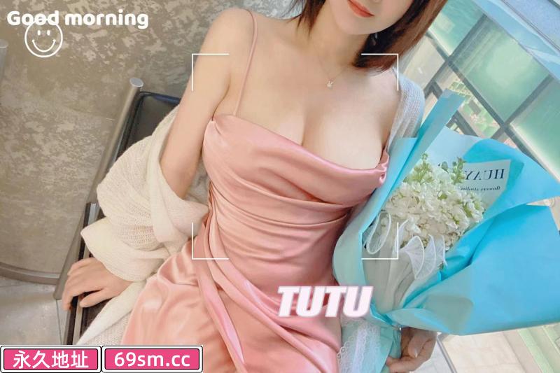 光谷甜妹身材好