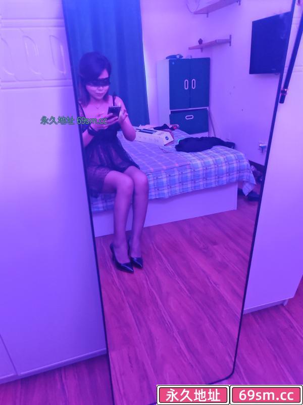 长腿肉臀骚伊伊
