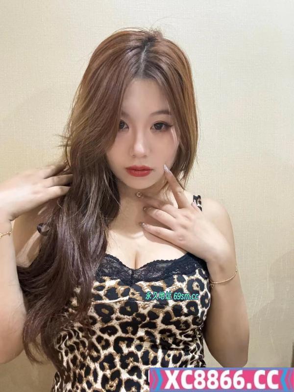肤白貌美骚妹子